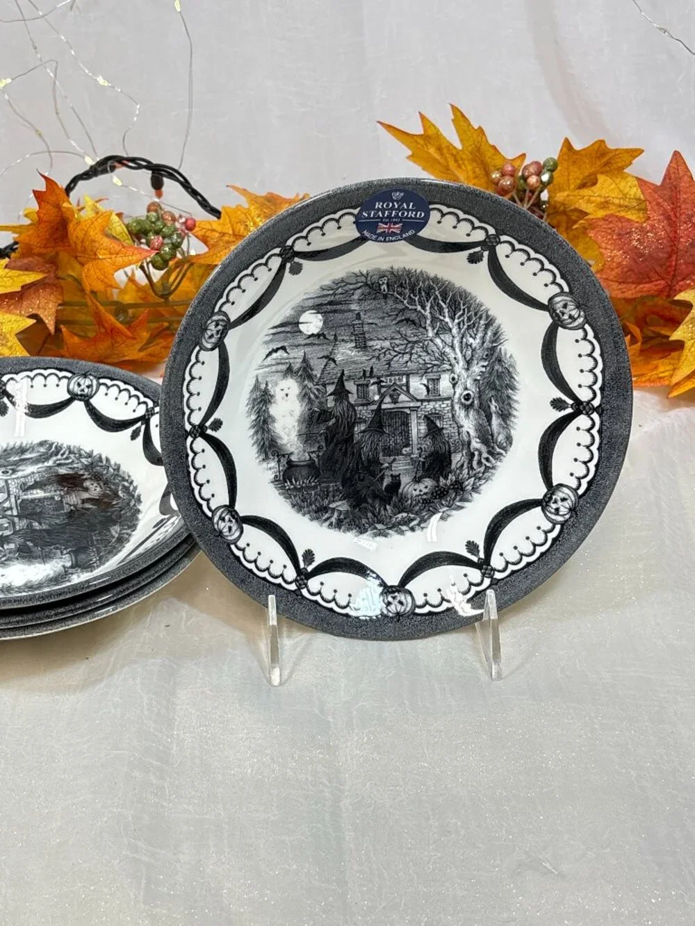 Royal Stafford Halloween Wicked Witch Coven Spell Ghost Salad Soup Bowls 4 RARE